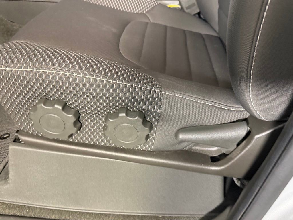 Used 2018 Nissan Frontier PRO-4X AWD/4WD image 26