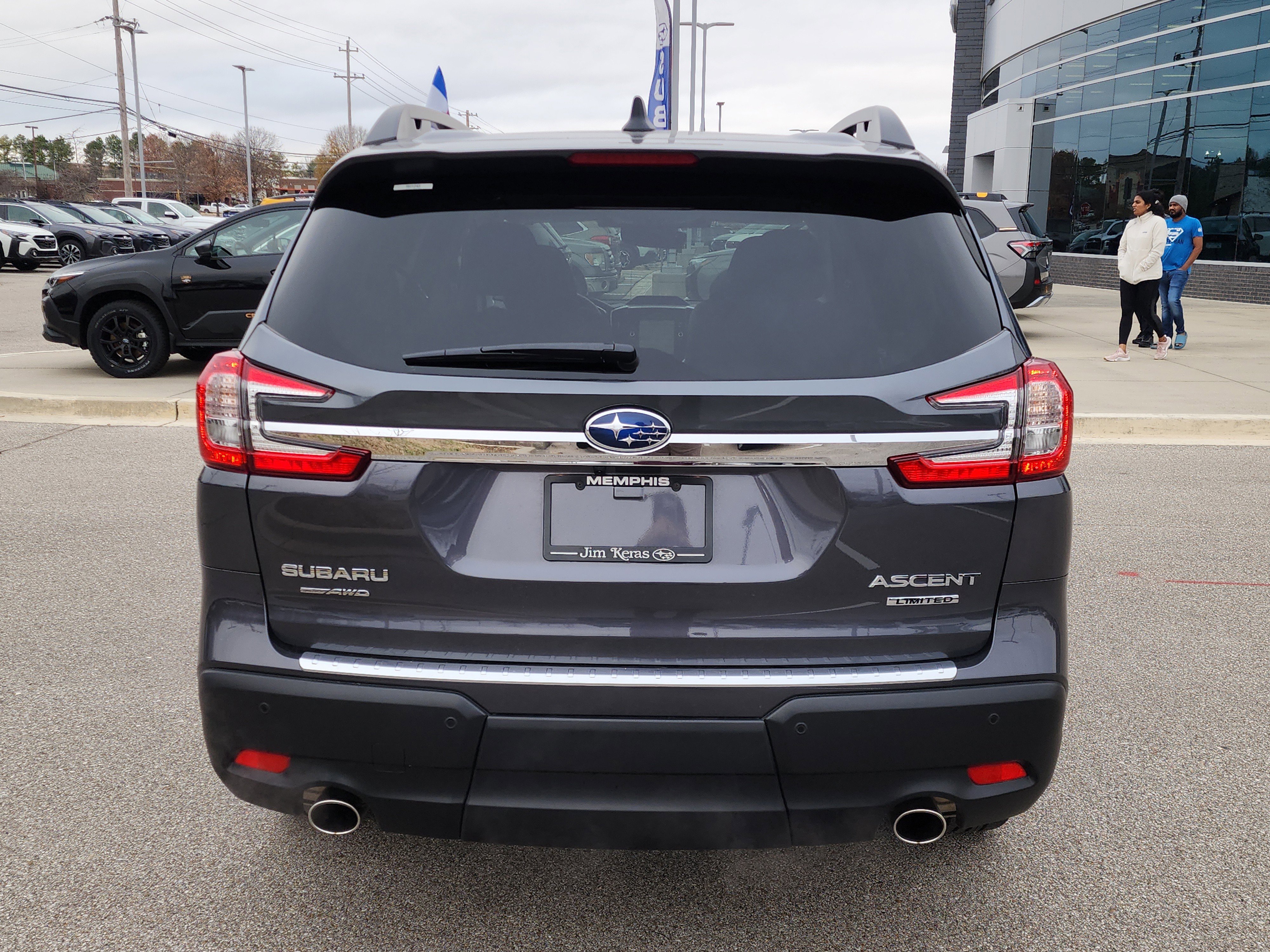 Certified 2025 Subaru Ascent Limited w/ Popular Package #1 image 4