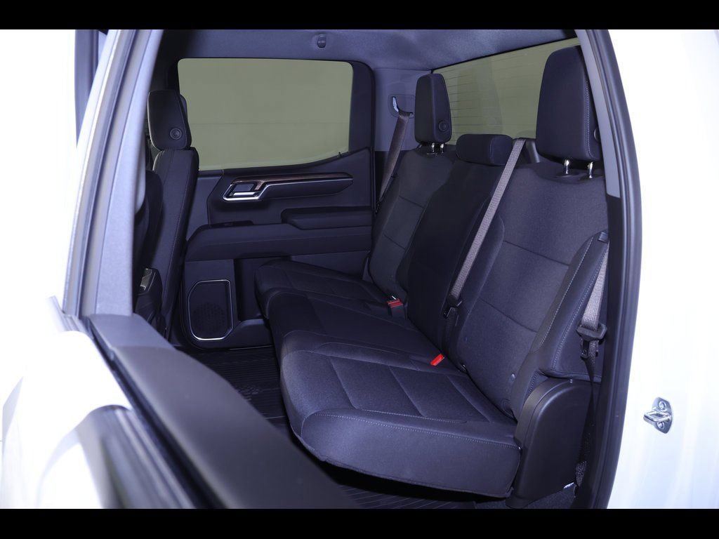 Used 2025 Chevrolet Silverado 1500 LT Trail Boss w/ Dark Appearance Package image 30