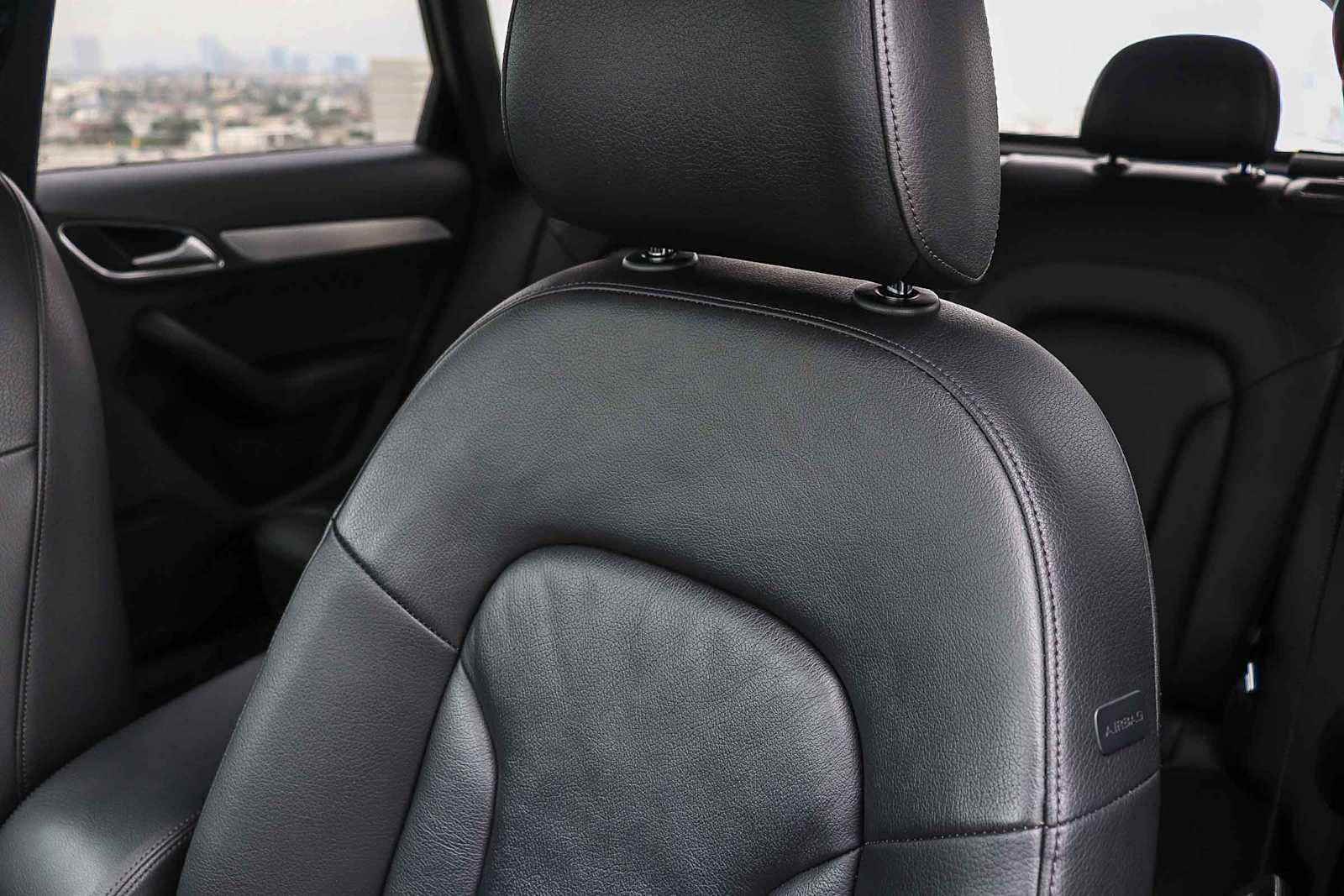 Used 2018 Audi Q3 2.0T Premium FWD image 36