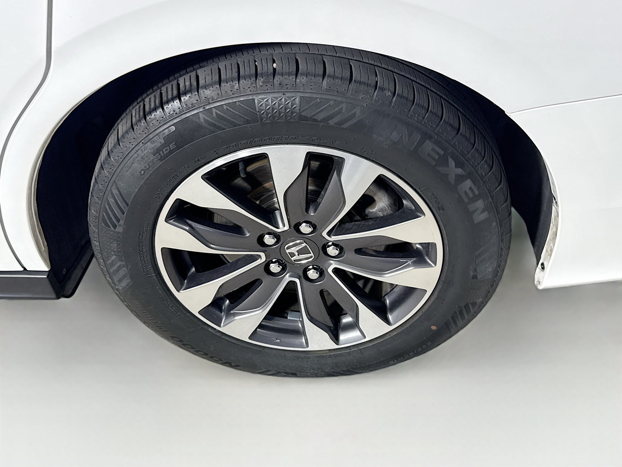 Certified 2024 Honda Odyssey EX-L image 39