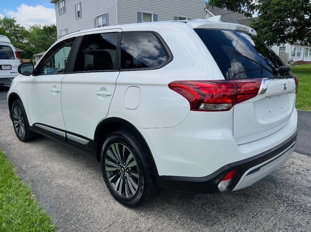 Used 2020 Mitsubishi Outlander ES AWD/4WD image 5
