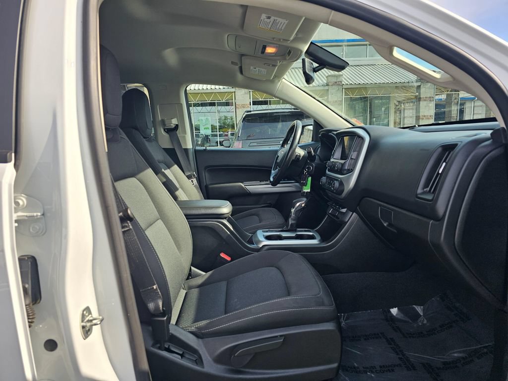 Used 2022 Chevrolet Colorado LT AWD/4WD image 10