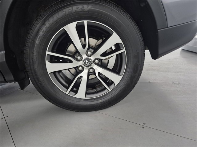Used 2017 Toyota RAV4 XLE image 12