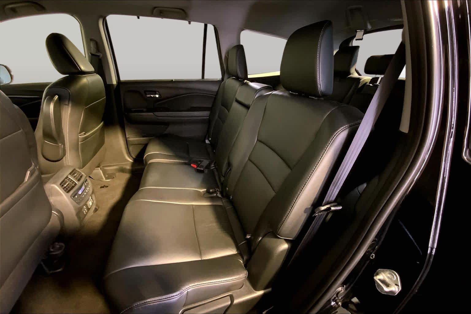 Used 2019 Honda Pilot Touring image 21
