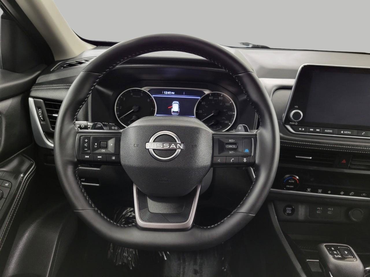 Used 2025 Nissan Rogue SV AWD/4WD image 6