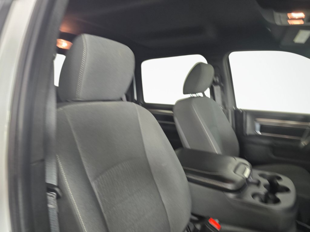 Used 2024 RAM 1500 Warlock AWD/4WD image 40