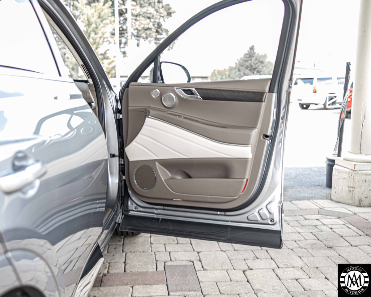 Used 2024 Genesis GV80 2.5T w/ Advanced Package image 43