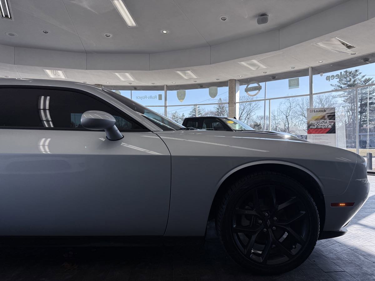Used 2023 Dodge Challenger SXT w/ Blacktop Package image 7