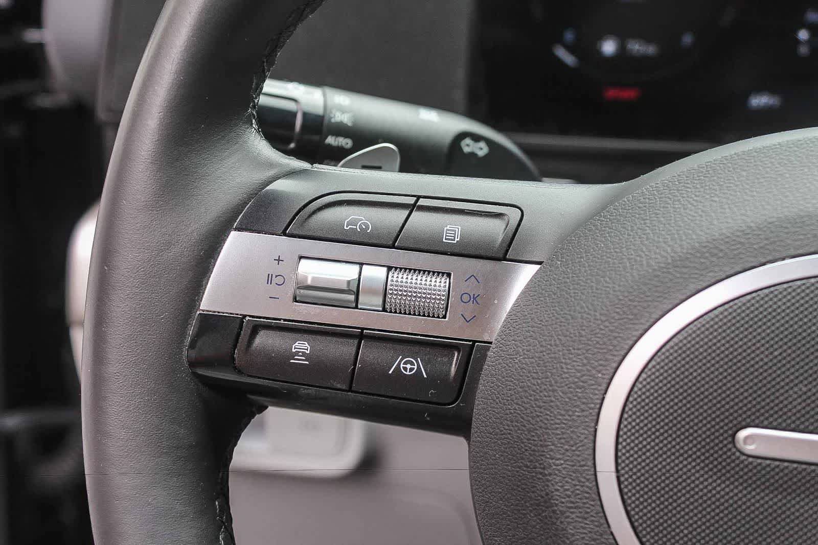 Certified 2024 Hyundai Kona SEL w/ Convenience Package AWD/4WD image 31