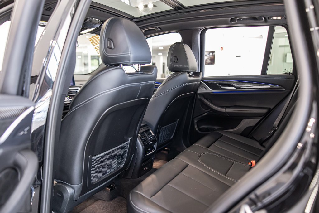 Used 2024 BMW X3 M40i w/ Parking Assistance Package AWD/4WD image 34