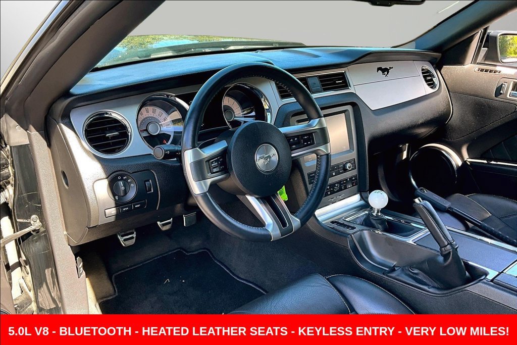 Used 2012 Ford Mustang GT Premium w/ Electronics Pkg RWD image 18