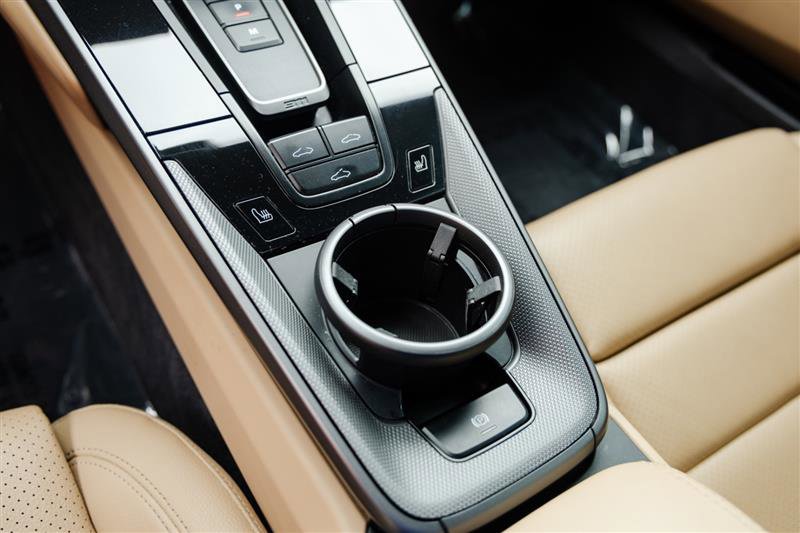 Used 2020 Porsche 911 Carrera RWD image 27