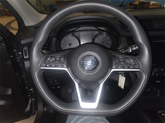 Used 2020 Nissan Rogue Sport S image 14