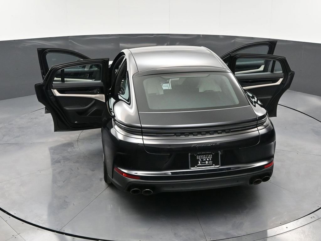 Certified 2025 Porsche Panamera 4 image 33