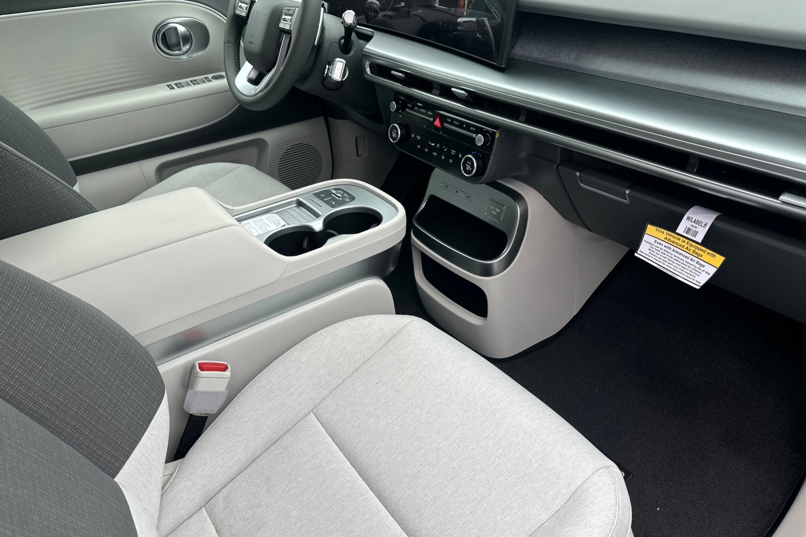 New 2026 Hyundai Ioniq 9 SE AWD/4WD image 17