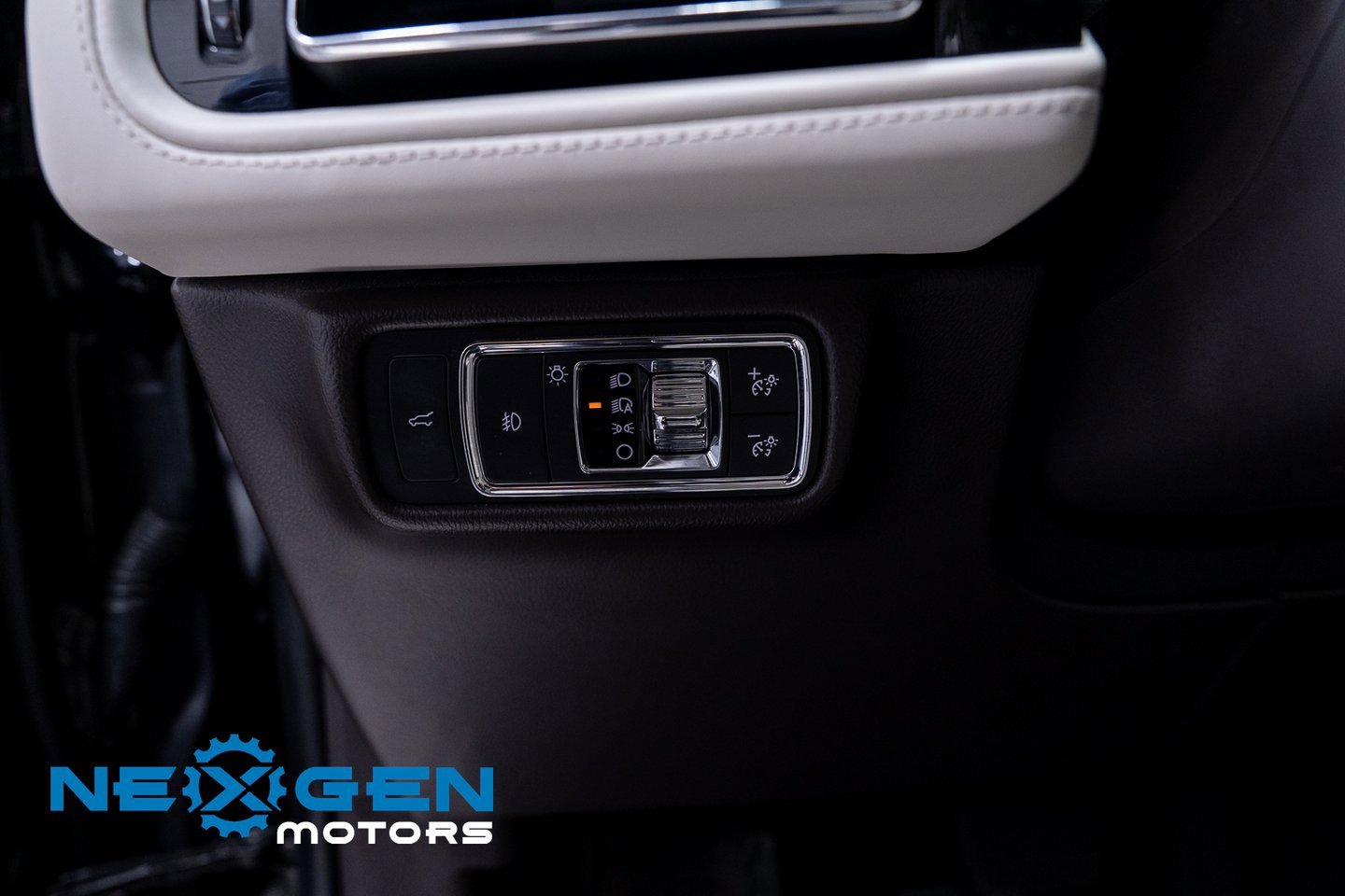 Used 2022 Lincoln Aviator Black Label w/ Dynamic Handling Package image 19