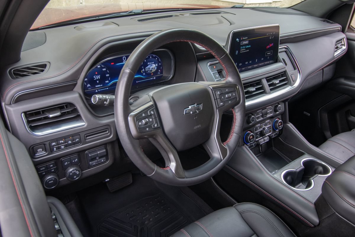 Used 2022 Chevrolet Tahoe RST w/ Luxury Package AWD/4WD image 13
