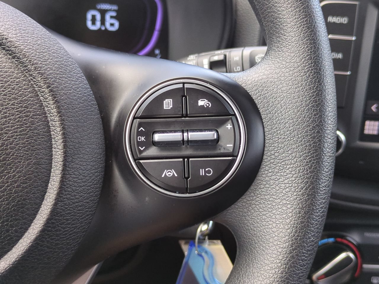 Certified 2025 Kia Soul LX w/ LX Technology Package FWD image 24