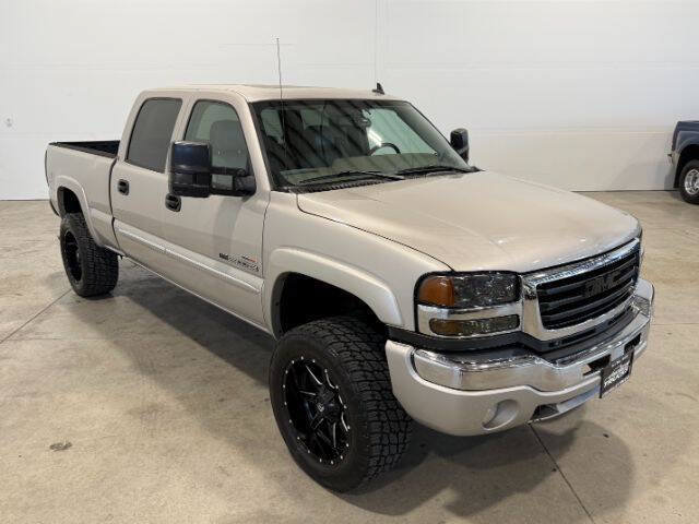 Used 2006 GMC Sierra 2500 SLE w/ Onstar Plus Package AWD/4WD image 7