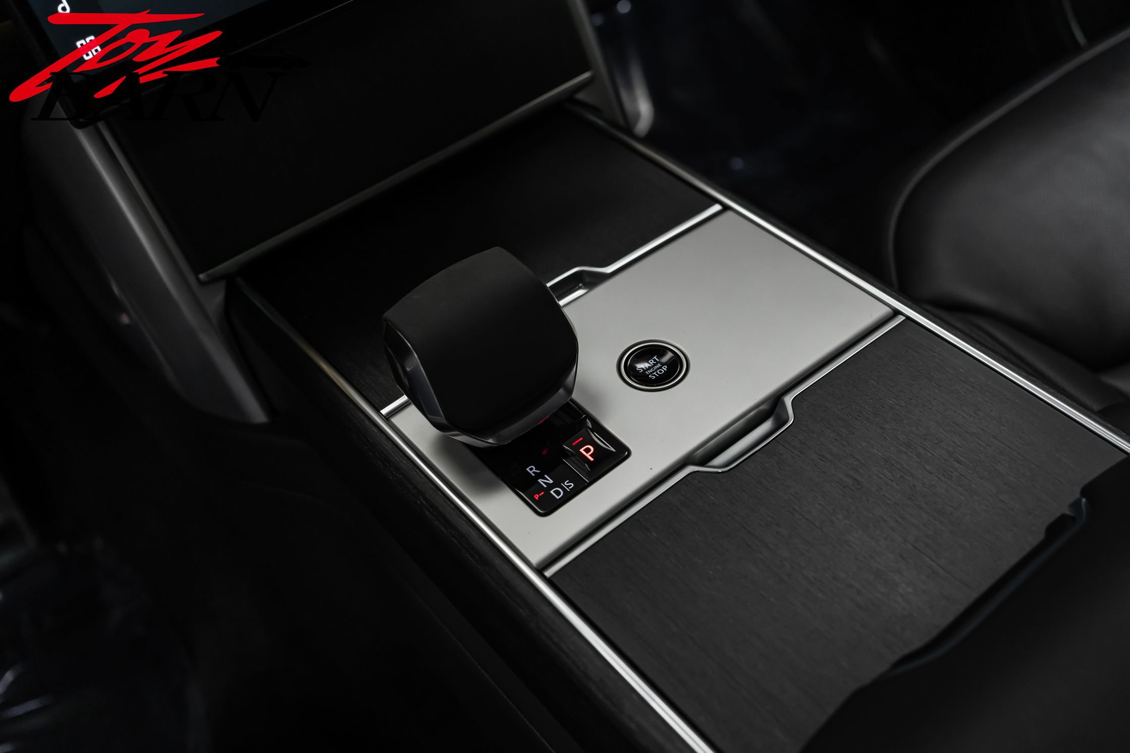 Used 2024 Land Rover Range Rover SE image 35