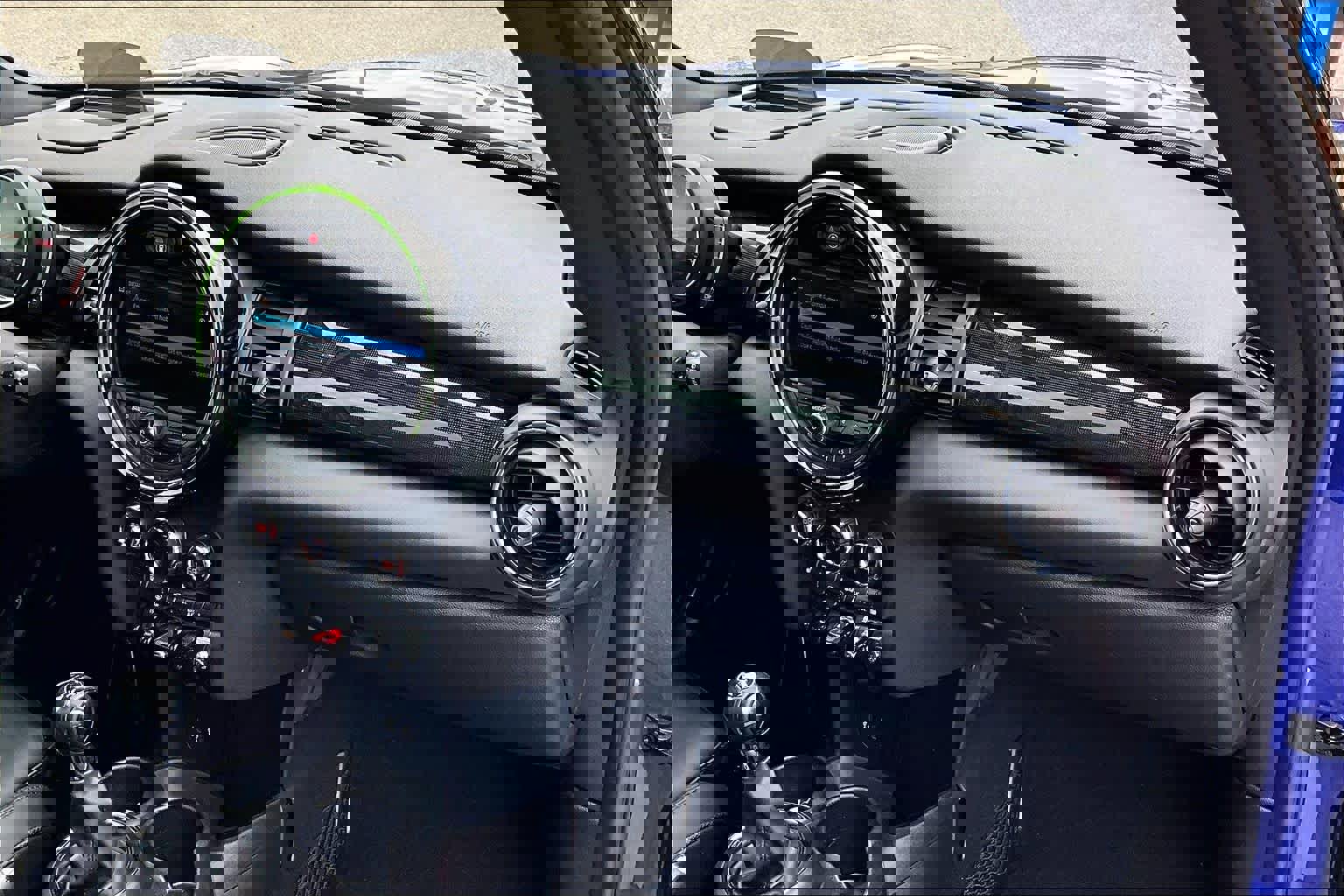 Used 2019 MINI Cooper S image 19