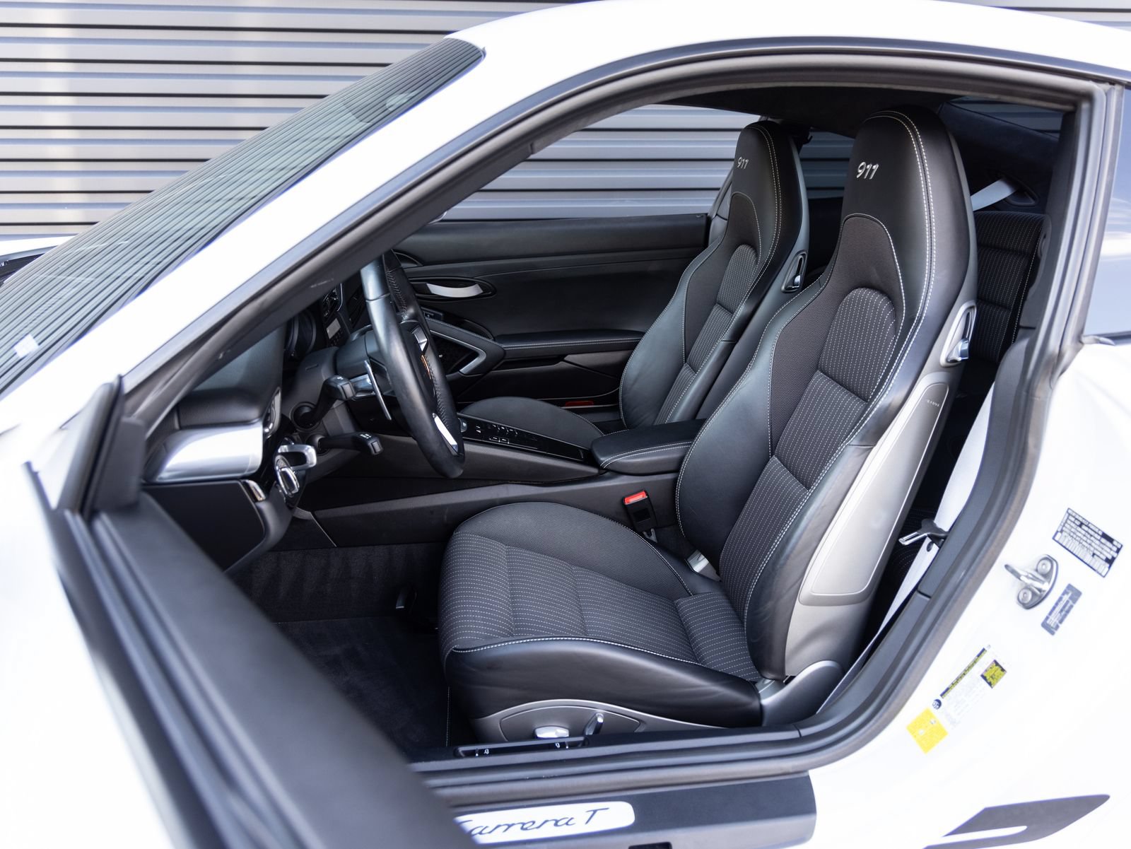 Certified 2018 Porsche 911 Carrera T RWD image 5