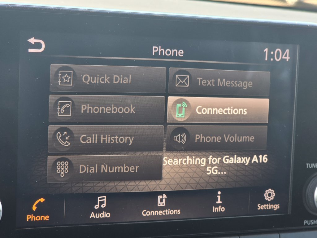 Used 2025 Nissan Rogue SV FWD image 3