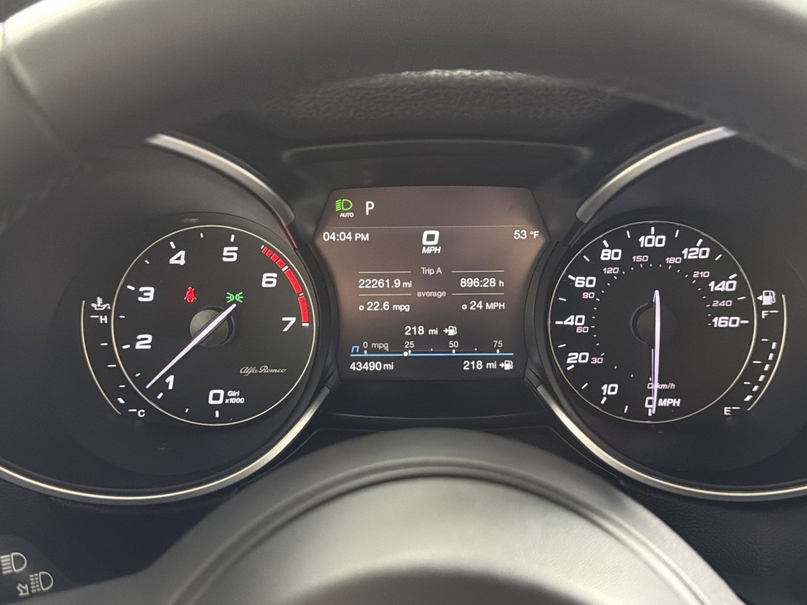 Used 2023 Alfa Romeo Stelvio Ti image 17