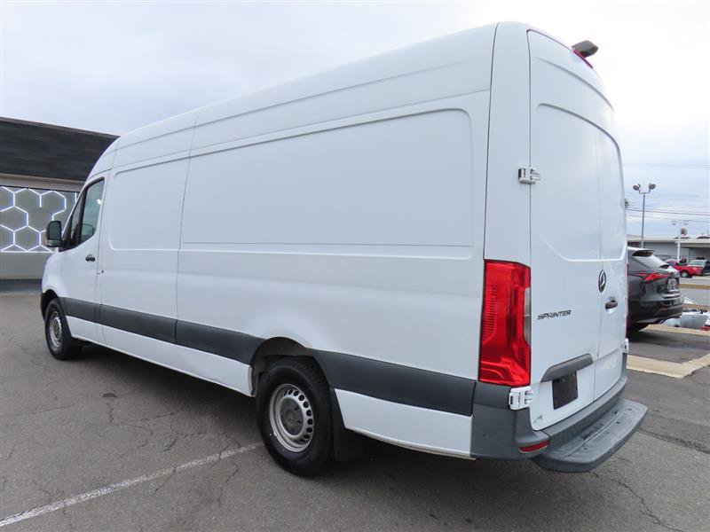 Used 2021 Mercedes-Benz Sprinter 2500 w/ Driver Convenience Package image 11