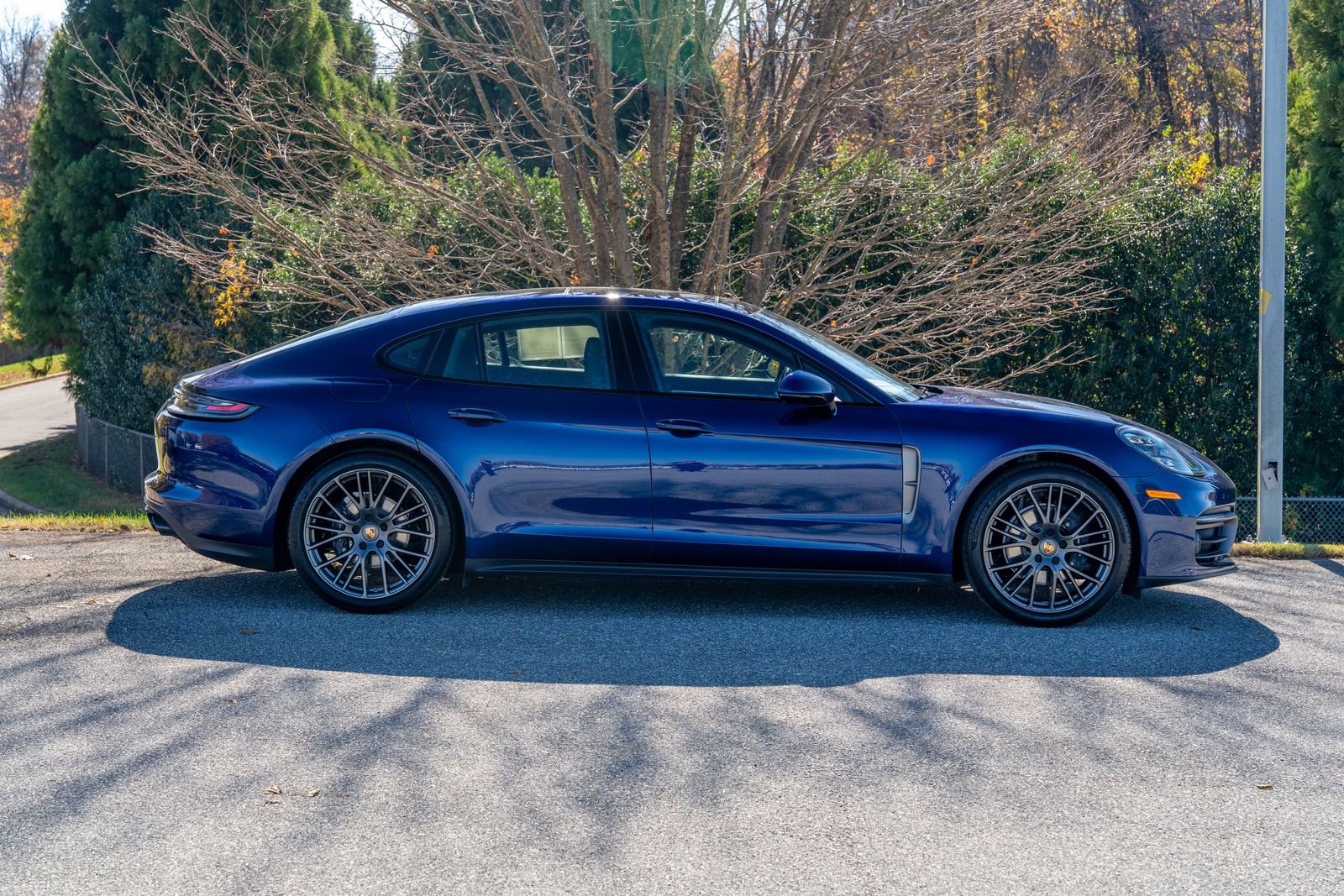Certified 2023 Porsche Panamera Platinum Edition image 8