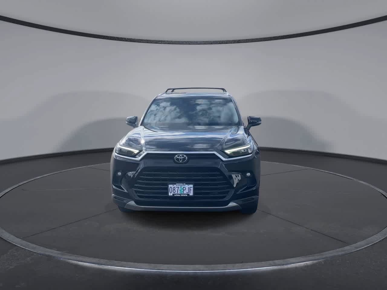 Certified 2024 Toyota Grand Highlander AWD image 3