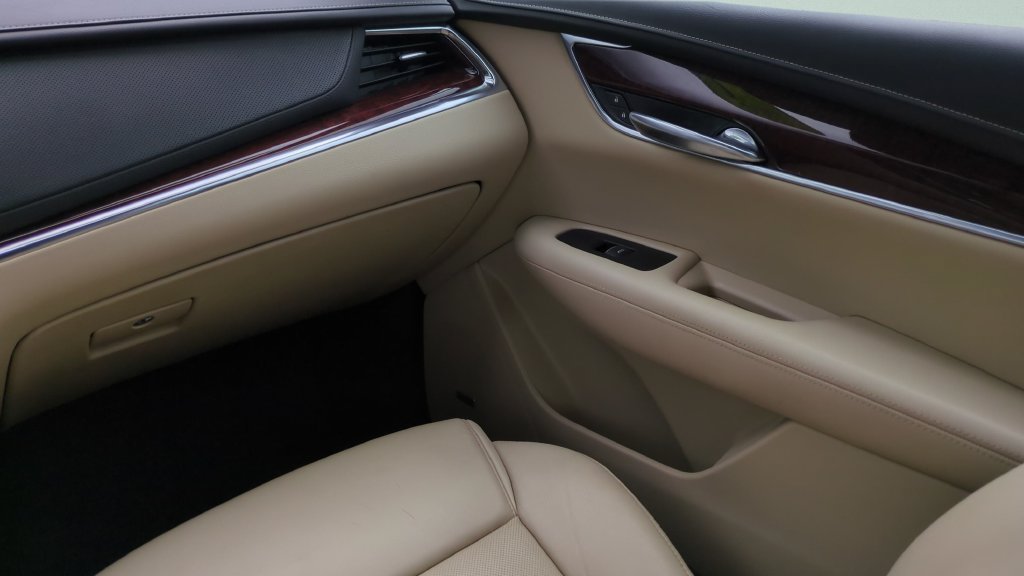 Used 2019 Cadillac XT5 Luxury AWD/4WD image 13