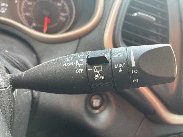 Used 2018 Jeep Cherokee Limited AWD/4WD image 27