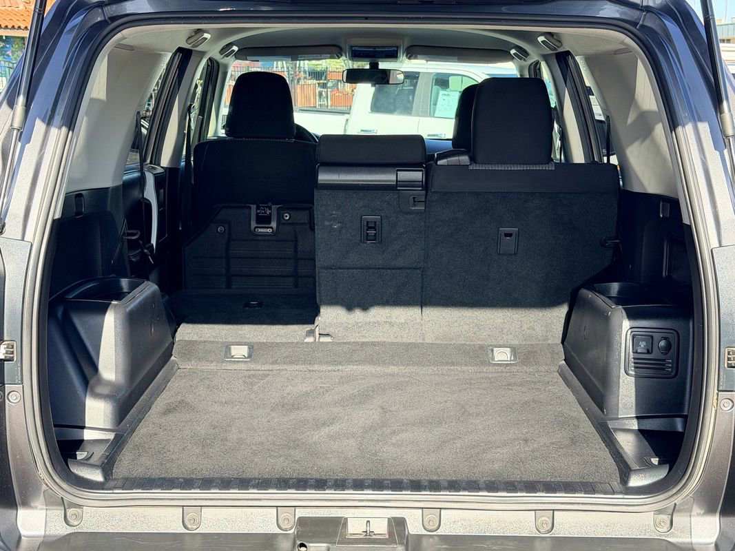 Used 2016 Toyota 4Runner SR5 image 22