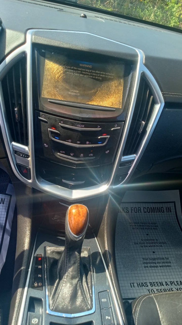 Used 2015 Cadillac SRX Luxury FWD image 13