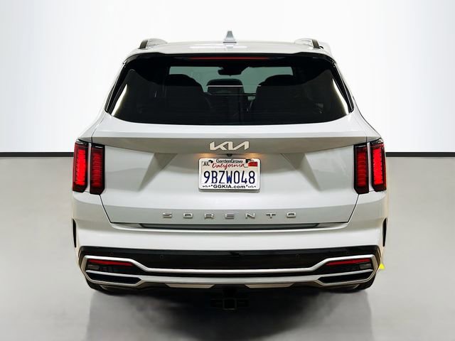 Certified 2022 Kia Sorento EX w/ Panoramic Sunroof Package image 6