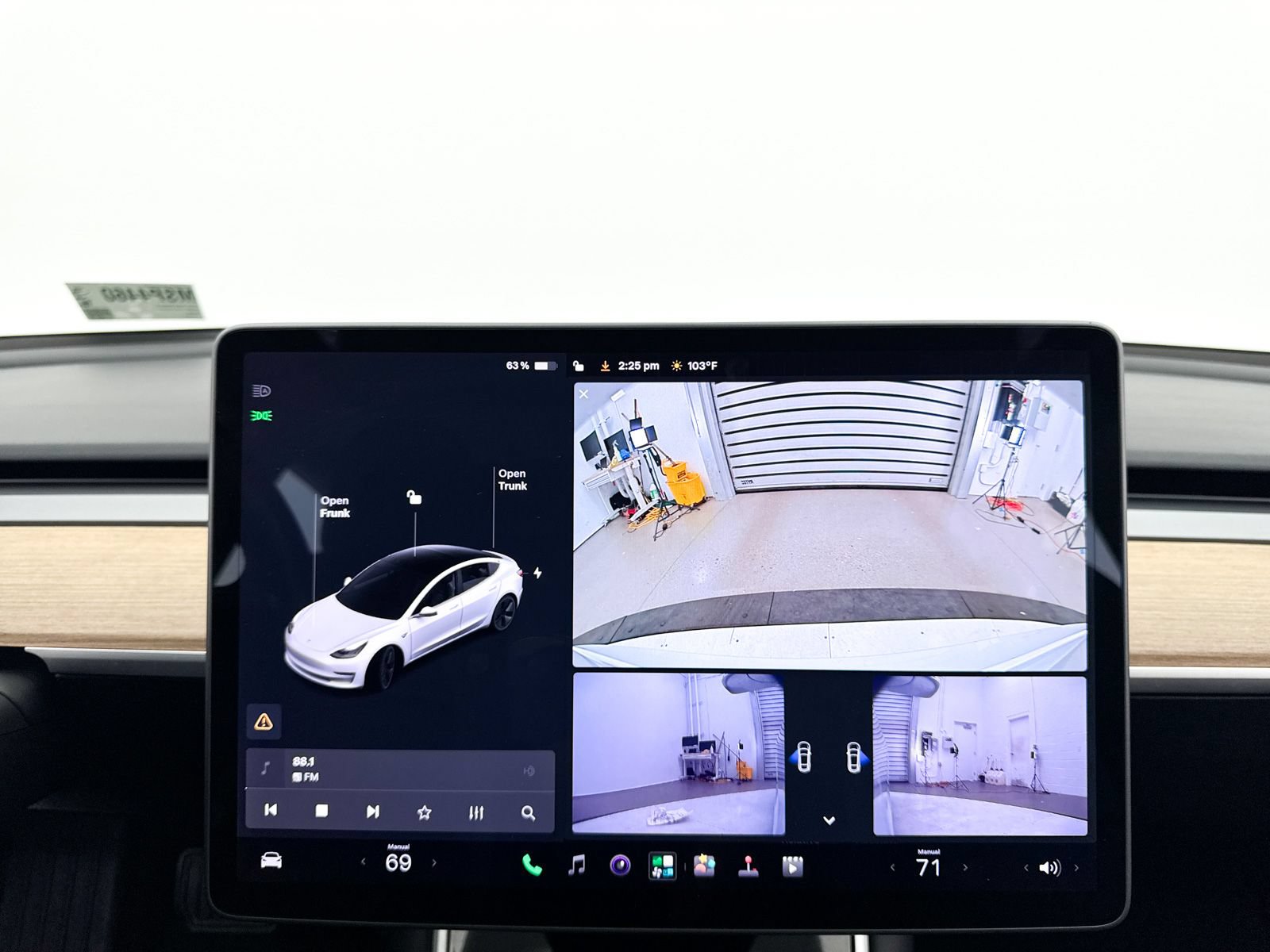 Used 2018 Tesla Model 3 Long Range RWD image 10