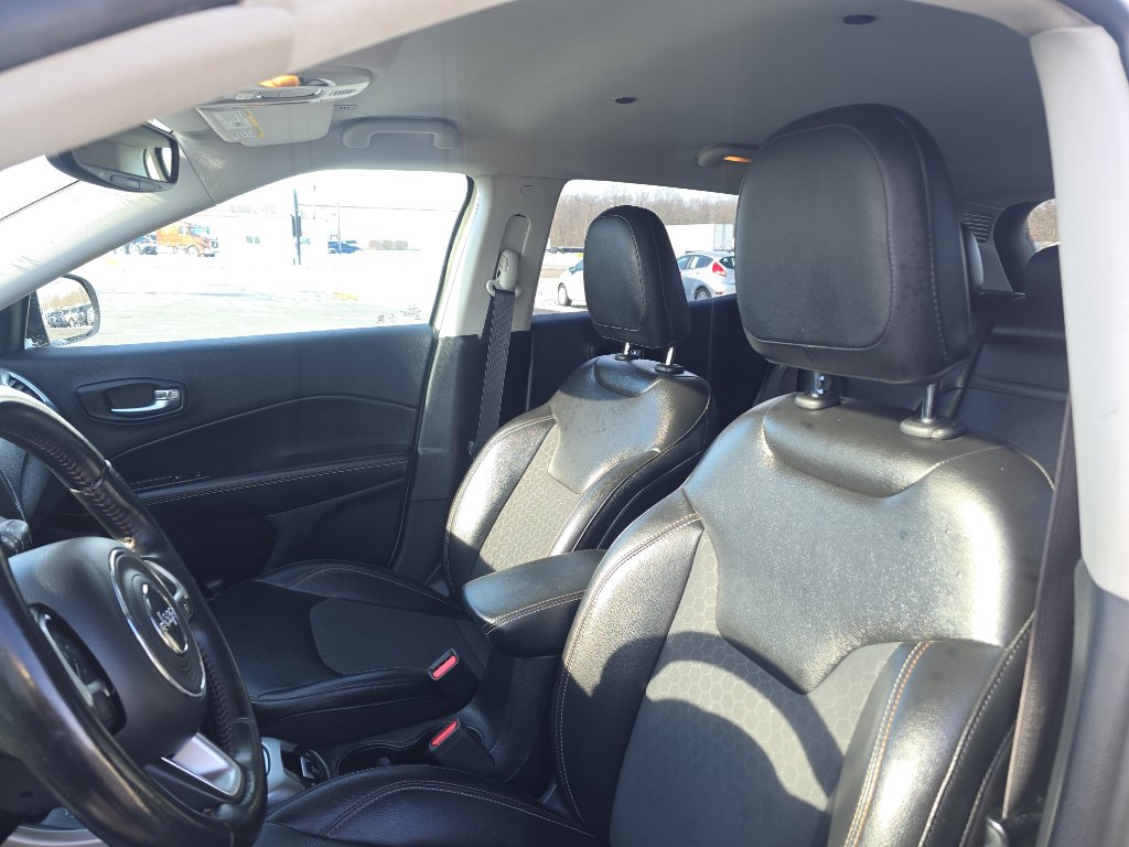 Used 2019 Jeep Compass Latitude w/ Safety & Security Group image 13