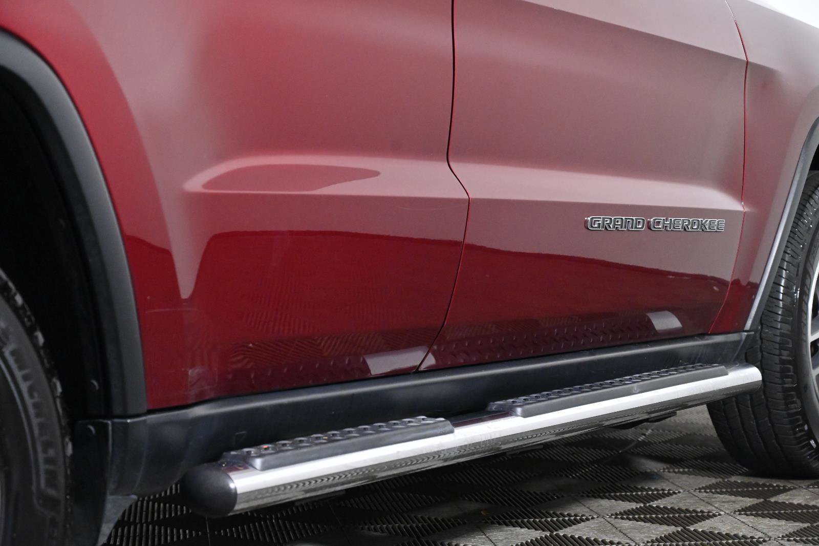 Used 2021 Jeep Grand Cherokee Limited w/ Luxury Group II image 9