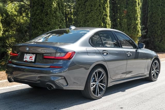 Used 2022 BMW 330e w/ M Sport Package RWD image 17