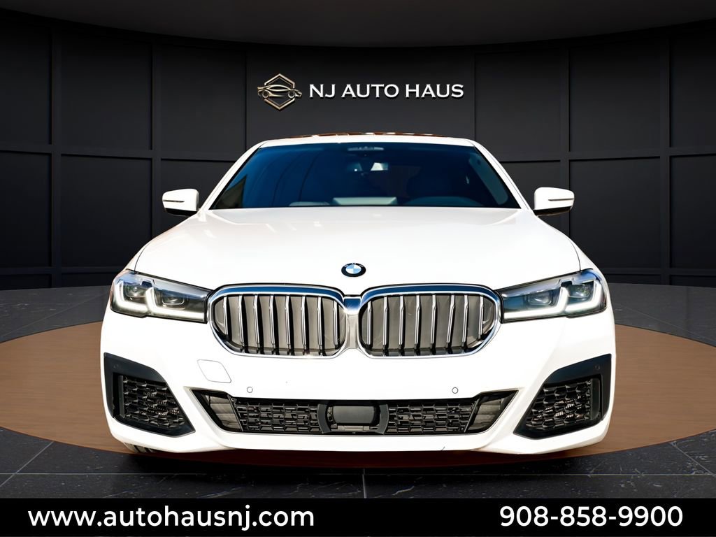 Used 2023 BMW 540i w/ M Sport Package RWD image 3