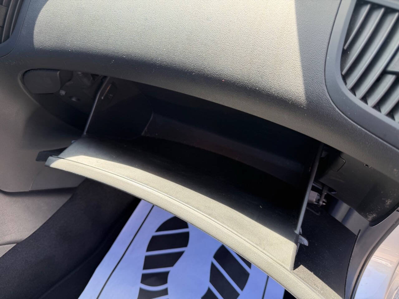 Used 2015 Hyundai Genesis 3.8 RWD image 15