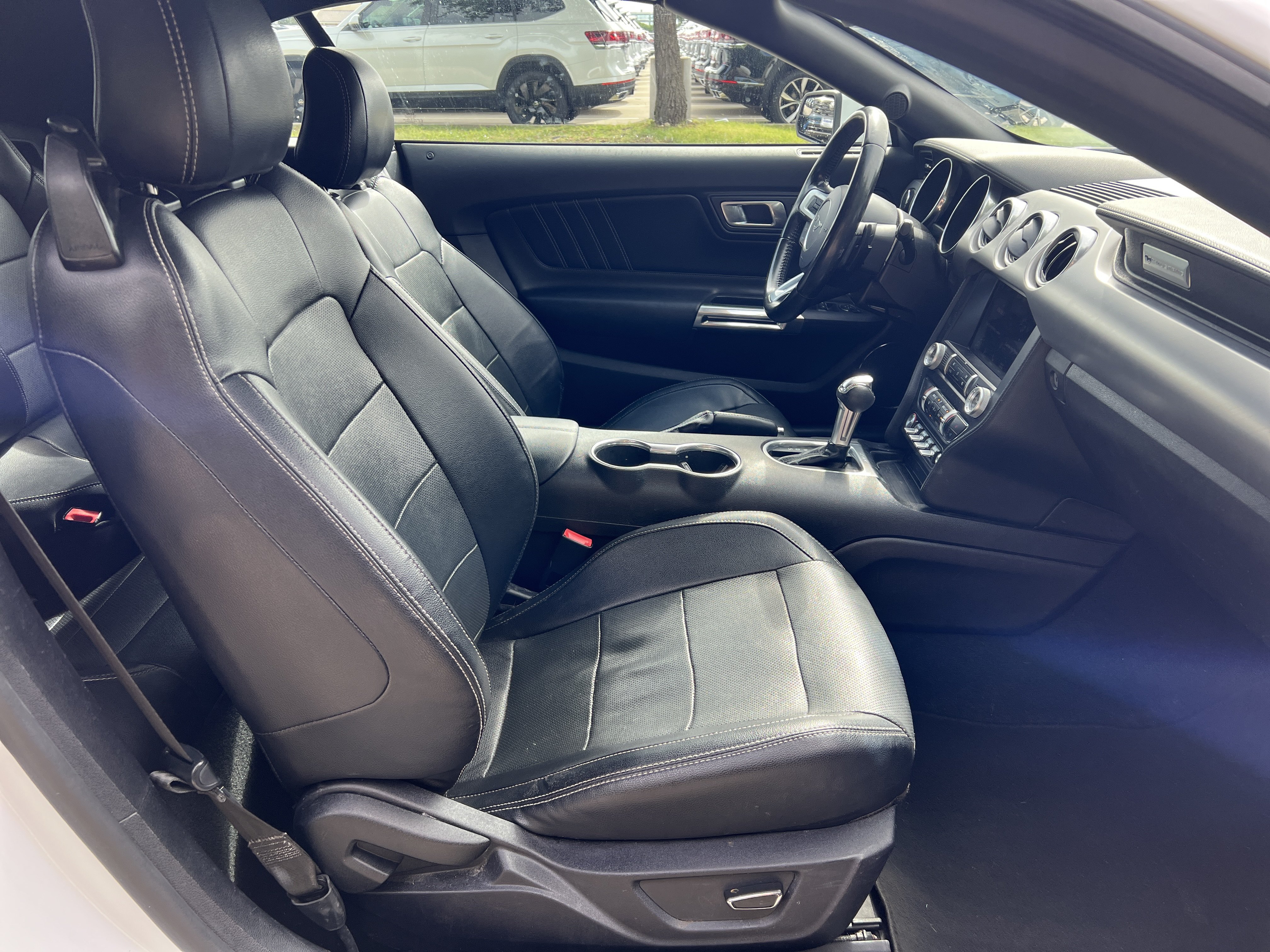 Used 2019 Ford Mustang GT Premium RWD image 25