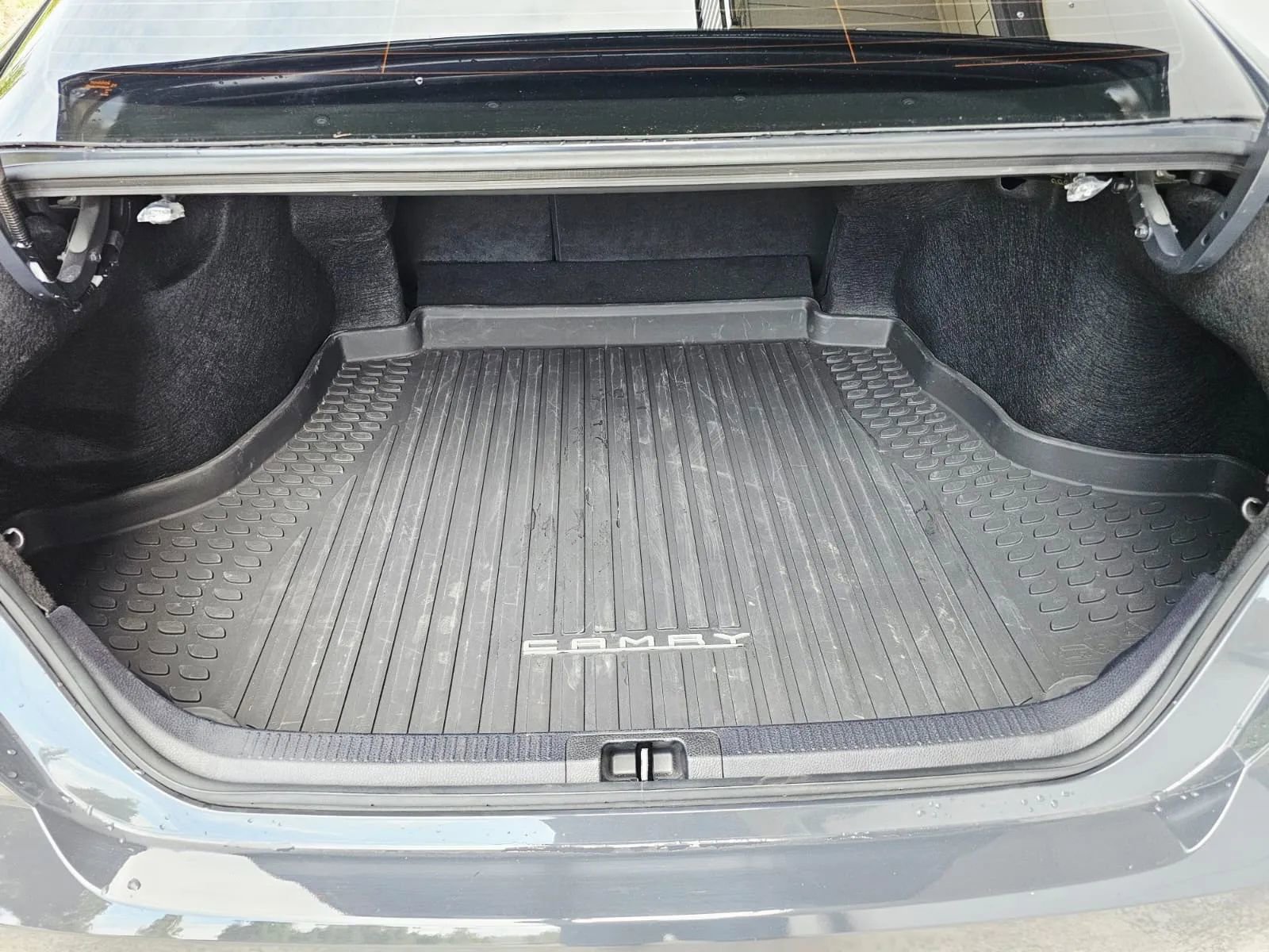 Used 2025 Toyota Camry LE image 18