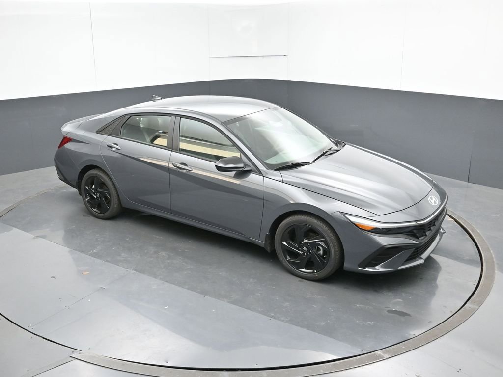 New 2026 Hyundai Elantra Sport image 23