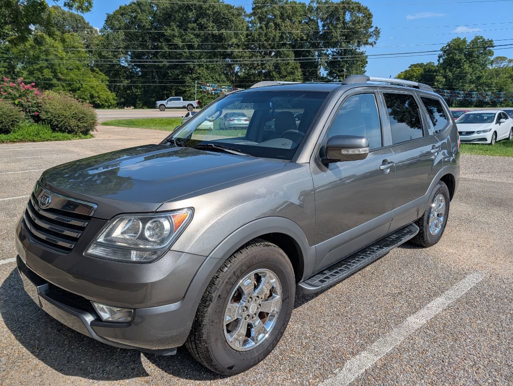 Used 2008 Kia Borrego EX w/ Luxury Pkg