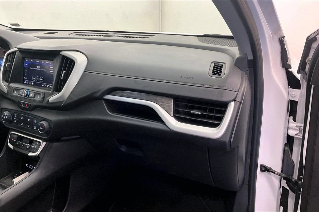 Used 2024 GMC Terrain SLE FWD image 15