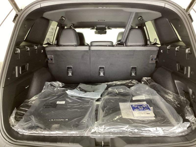 New 2026 Subaru Outback Touring XT AWD/4WD image 12