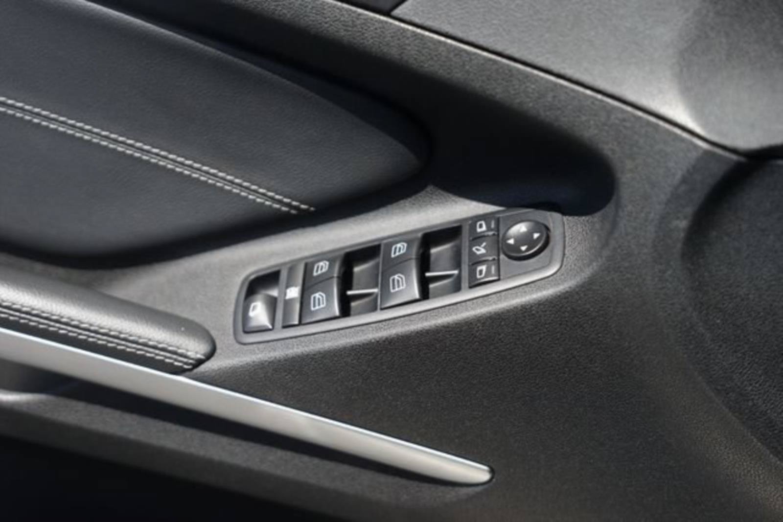 Used 2011 Mercedes-Benz GL 450 4MATIC image 33